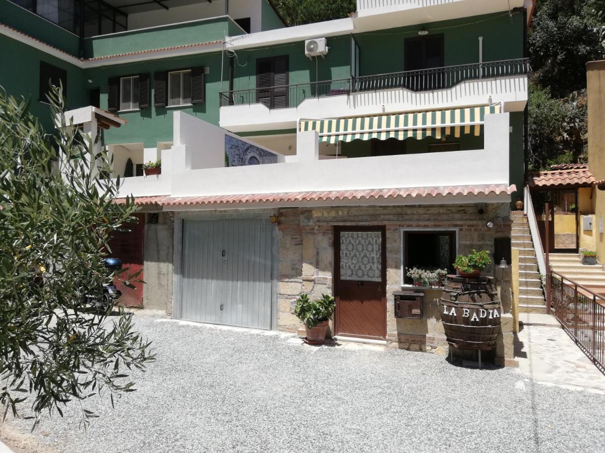 La Badia Ξενοδοχείο Μεσίνα Εξωτερικό φωτογραφία