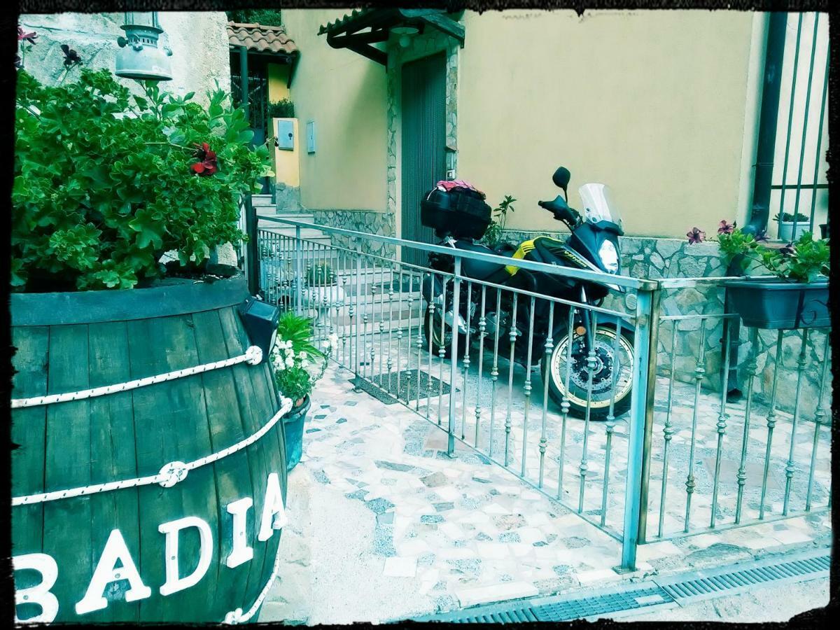 La Badia Ξενοδοχείο Μεσίνα Εξωτερικό φωτογραφία