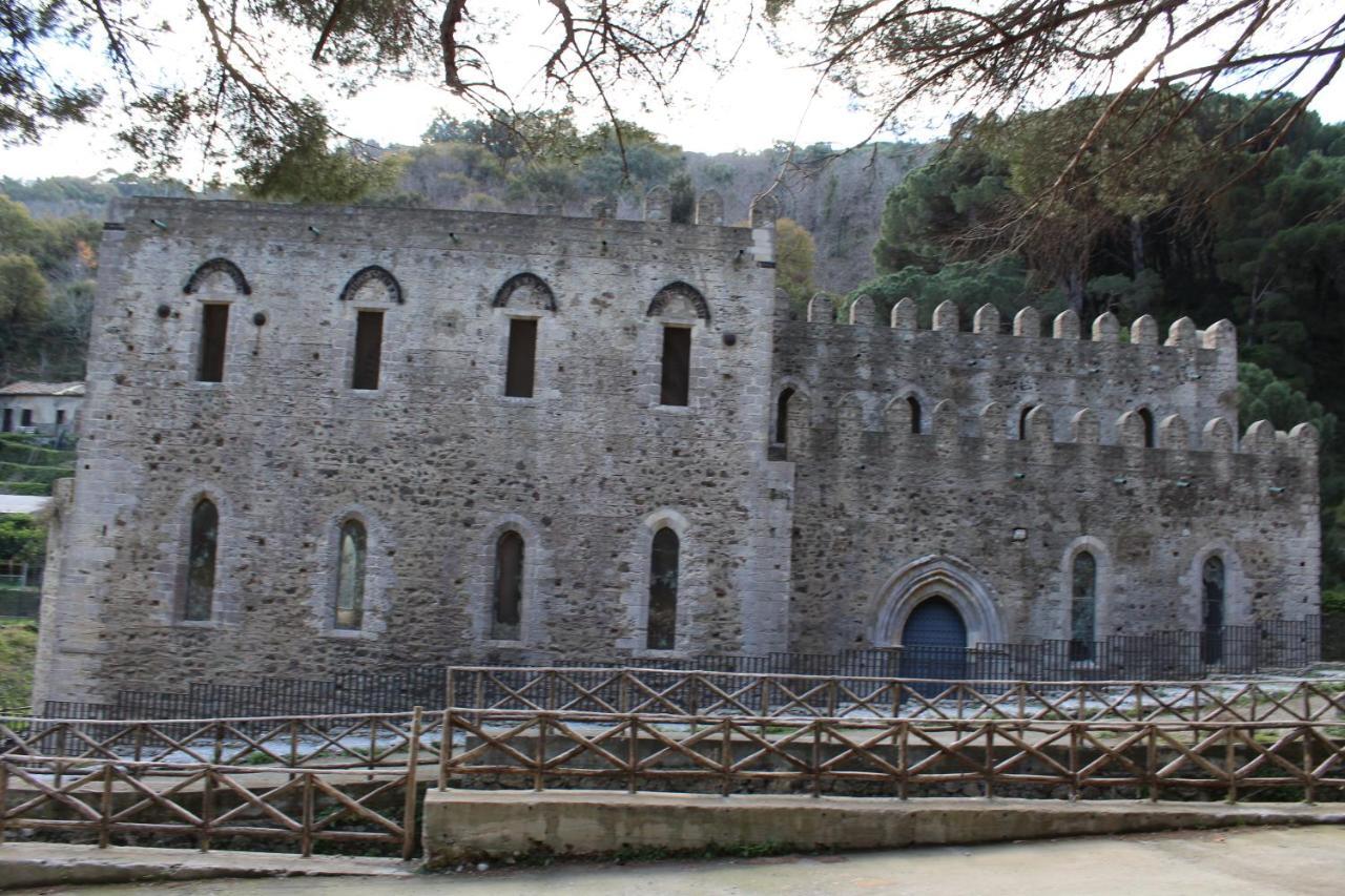 La Badia Ξενοδοχείο Μεσίνα Εξωτερικό φωτογραφία