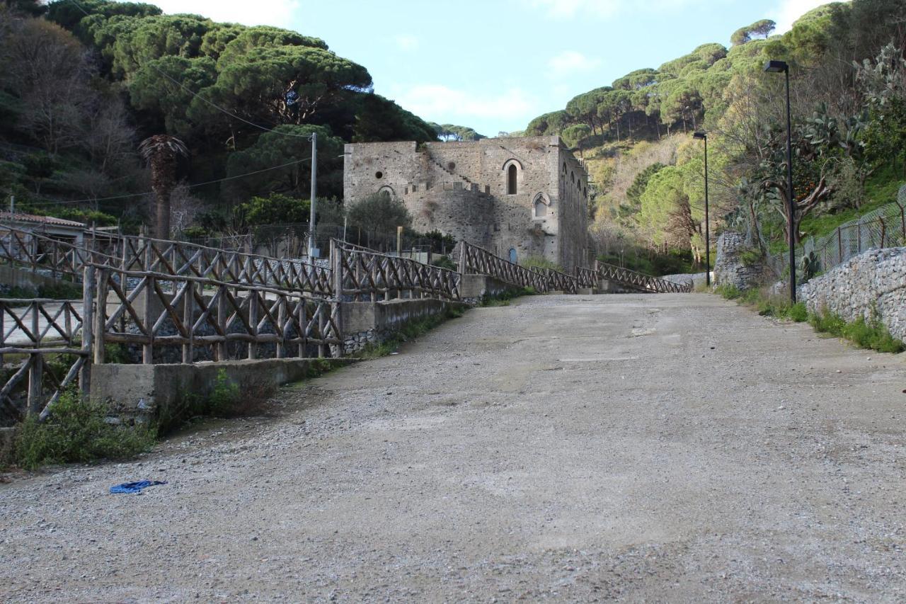La Badia Ξενοδοχείο Μεσίνα Εξωτερικό φωτογραφία